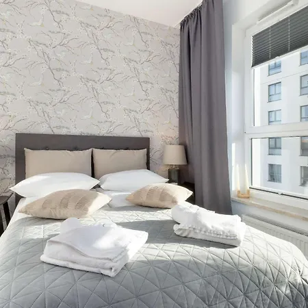Elegancki W Centrum Gdanska Z Klimatyzatorem I Parkingiem By Renters Prestige Danzica