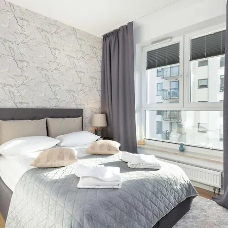 Elegancki W Centrum Gdanska Z Klimatyzatorem I Parkingiem By Renters Prestige * 그단스크